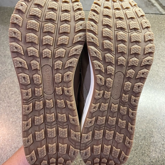 🆕 BareTraps Quilted Lined Slipper Mules Clogs, Taupe - Picture 6 of 6